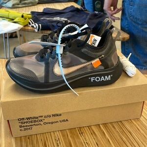 OFF WHITE X NIKE ZOOM FLY